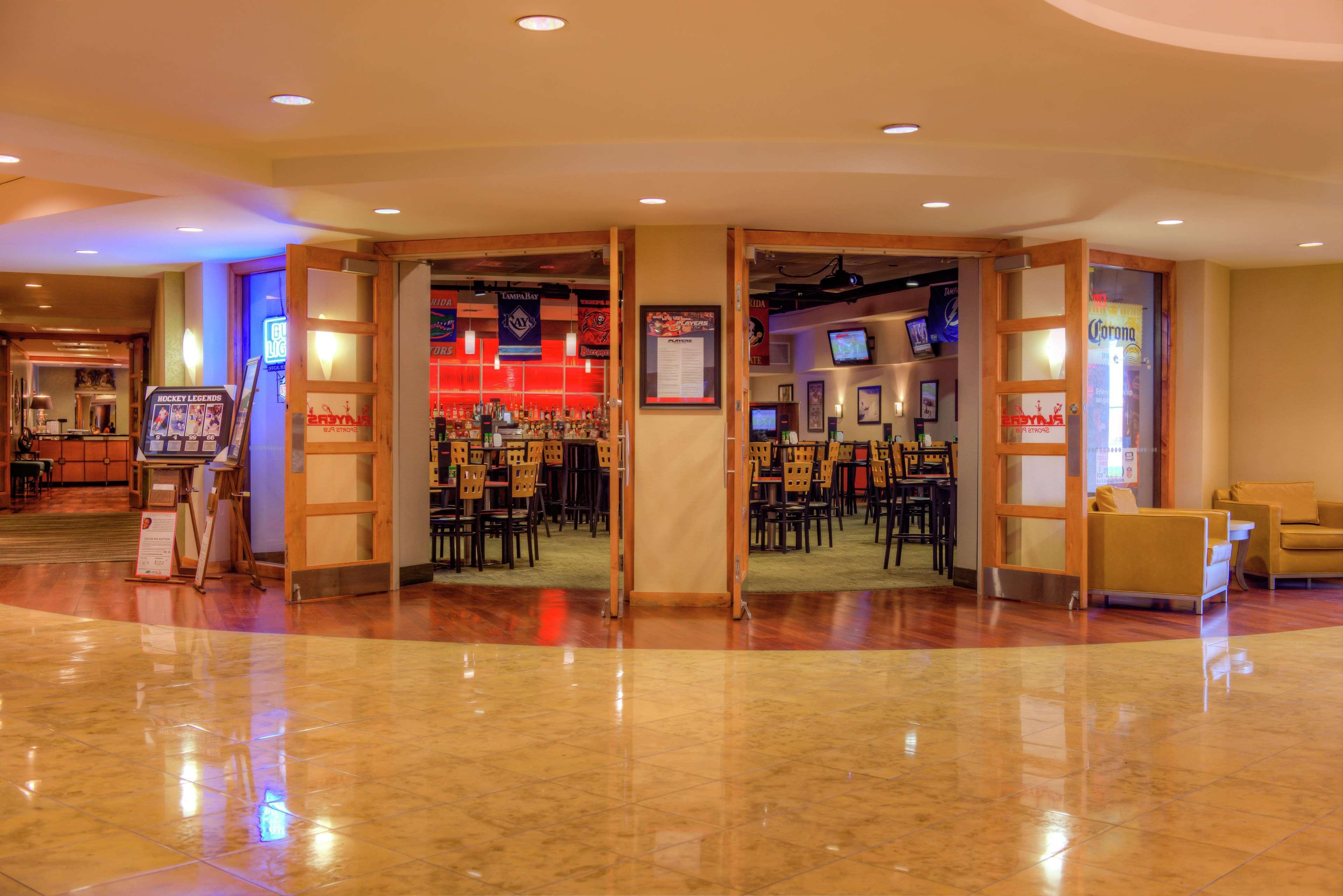 Doubletree By Hilton Hotel Tampa Airport-Westshore Exterior photo