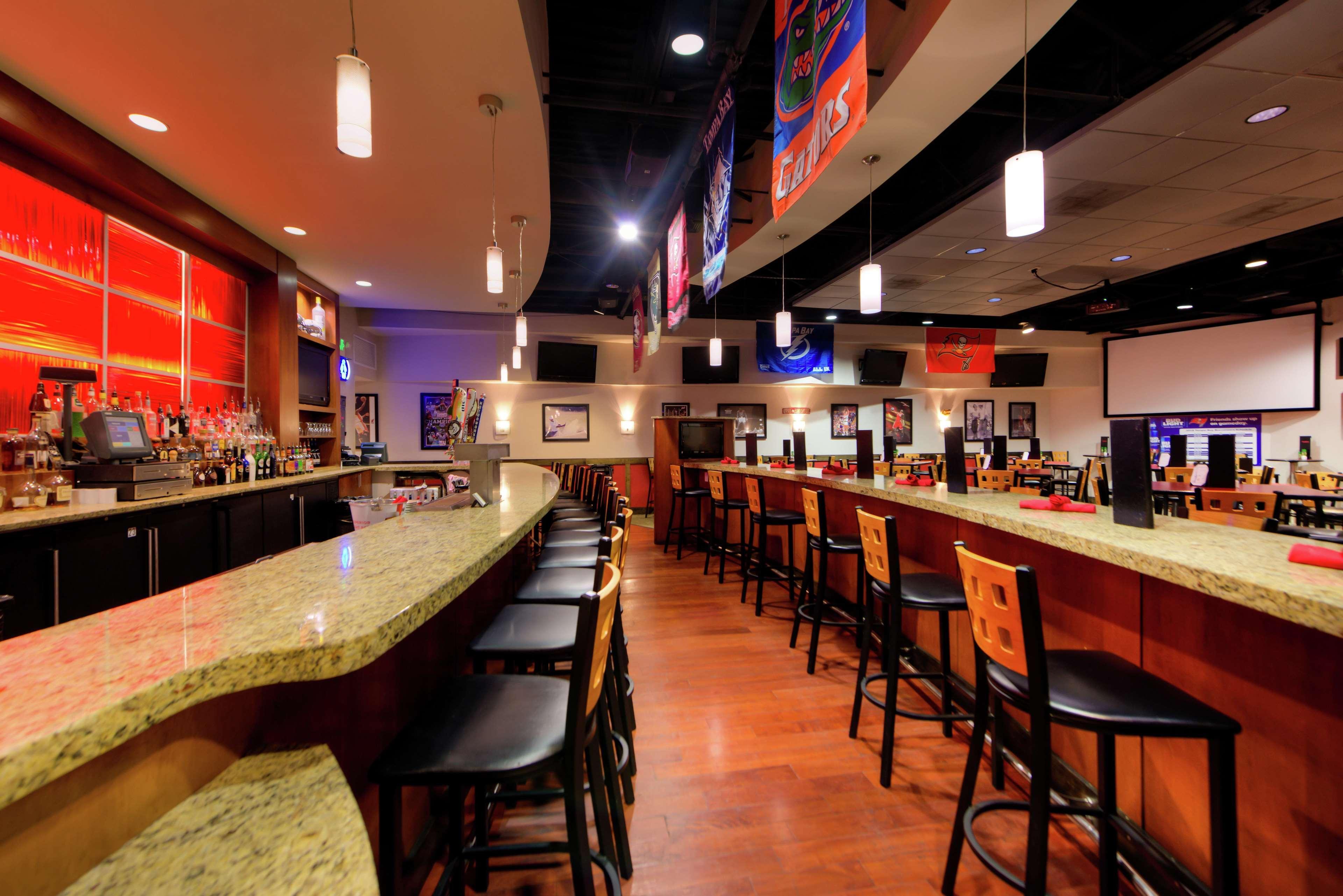 Doubletree By Hilton Hotel Tampa Airport-Westshore Exterior photo