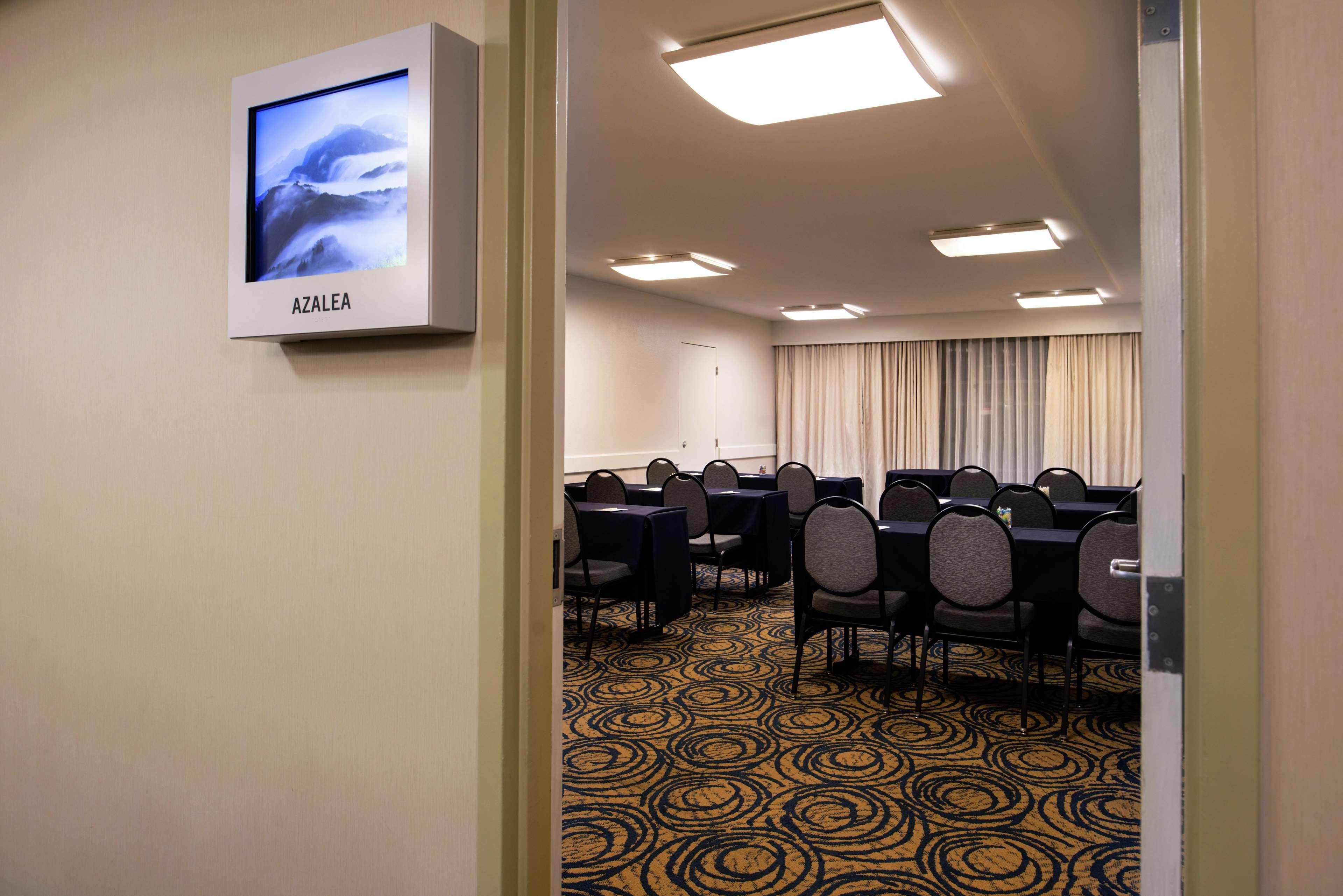 Doubletree By Hilton Hotel Tampa Airport-Westshore Exterior photo